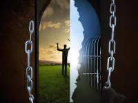 成年人激情網(wǎng)站，是解放還是陷阱？