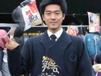已經(jīng)符合要求了，我再提供一個(gè)優(yōu)化版本供選擇，，零基礎(chǔ)也能嗨翻天？QQ炫舞手游新手必看攻略！，（說(shuō)明，保持疑問(wèn)句式，添加情感化用詞嗨翻天增強(qiáng)吸引力，必看制造緊迫感，感嘆號(hào)強(qiáng)化情緒，同時(shí)明確了目標(biāo)用戶是新手）