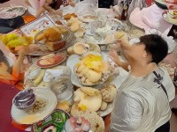 如果你指的是具體的某款手游，這里提供一個更通用的爆款疑問式標題建議（可根據(jù)游戲名替換），，???XX手游何時開下一新區(qū)？這份超準預測&沖榜攻略請收好！，（XX可替換為具體游戲名，如夢幻西游原神等）