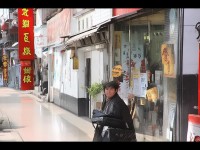 李阿姨的多面人生，她為何能成為溫暖如陽的媽媽的朋友？