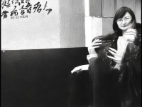 韓信在秦時明月手游中究竟強不強？一招教你玩轉(zhuǎn)這位戰(zhàn)場奇才！，設(shè)計思路——，用究竟強不強替代直接提問，制造懸念吸引點擊；，一招教你句式突出攻略價值；，戰(zhàn)場奇才既保留歷史人物特色又強調(diào)游戲定位；，問號+嘆號組合增強情緒張力，符合手游玩家偏好）