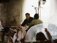 神雕俠侶手游全服爭霸，誰是戰(zhàn)力無雙的天下第一人？，（解析，用爭霸強(qiáng)化沖突感，戰(zhàn)力無雙突出實力懸念，問句直擊玩家競爭心理，同時保留原關(guān)鍵詞天下第一制造目標(biāo)感，短句結(jié)構(gòu)更易傳播。）