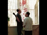 為何看似無聊的休閑手游反而讓年輕人上癮？，（突破常規(guī)認(rèn)知，用反差詞無聊和上癮制造沖突，直擊用戶好奇心，同時(shí)精準(zhǔn)指向休閑手游用戶痛點(diǎn)）