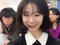 為何尋仙手游師徒共穿套裝能加速飛升？華麗外觀背后藏著什么秘密？，（解析，疑問句式制造懸念，加速飛升關(guān)聯(lián)游戲核心目標，華麗外觀突出視覺吸引力，同時暗示師徒系統(tǒng)的深度玩法，觸發(fā)玩家探索欲。）
