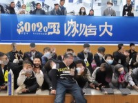 夢幻手游跑環(huán)到底能拿多少經(jīng)驗(yàn)？這個隱藏獎勵90%玩家不知道！ （注，標(biāo)題采用疑問+數(shù)據(jù)懸念的強(qiáng)吸引結(jié)構(gòu)，通過隱藏獎勵和90%玩家不知道制造好奇缺口，同時到底強(qiáng)化探究感，符合游戲攻略類內(nèi)容的痛點(diǎn)需求）