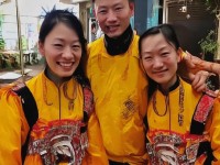 ‘日日日操操’，當代年輕人真的在‘管理生活’還是被生活拖垮？，（疑問句式引發(fā)好奇，同時用反差感吸引點擊，觸及用戶對生活狀態(tài)的潛在焦慮或共鳴。）