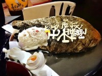 升級難到崩潰？這些手游為何讓玩家欲罷不能又痛不欲生？，以強(qiáng)烈反差制造懸念，用欲罷不能和痛不欲生的對立情緒激發(fā)點(diǎn)擊欲，疑問句式直擊玩家矛盾心理）