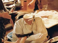 手游真的不花錢(qián)嗎？揭秘免費(fèi)游戲背后的付費(fèi)陷阱，采用疑問(wèn)句形式，直接針對(duì)用戶(hù)對(duì)手游消費(fèi)的核心疑慮，使用揭秘陷阱等詞匯制造懸念和沖突感，能有效激發(fā)用戶(hù)點(diǎn)擊欲望。同時(shí)點(diǎn)明是免費(fèi)游戲這一矛盾點(diǎn)，增強(qiáng)話題性，符合吸引用戶(hù)的要求）
