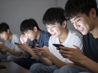 夜擼擼，網(wǎng)絡(luò)文化中的隱秘角落