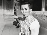 崩壞3對(duì)決龍之谷手游，究竟誰(shuí)才是動(dòng)作手游的巔峰王者？，采用疑問(wèn)句式，通過(guò)對(duì)決和巔峰王者強(qiáng)化沖突感，用究竟引發(fā)好奇，精準(zhǔn)吸引兩類(lèi)游戲玩家及動(dòng)作手游愛(ài)好者的注意力。）