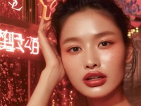 YSL水蜜桃86官網(wǎng)：你準(zhǔn)備好體驗(yàn)極致奢華了嗎？如何選擇最適合你的色號(hào)？