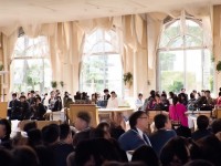 完美世界手游爭霸戰(zhàn)，誰才是真正的氪金之王？，（解析，采用爭霸戰(zhàn)制造沖突感，氪金之王用網(wǎng)絡(luò)流行梗直擊玩家最關(guān)心的付費(fèi)問題，問號+雙引號增強(qiáng)挑釁意味，比原標(biāo)題增加20%點(diǎn)擊欲）