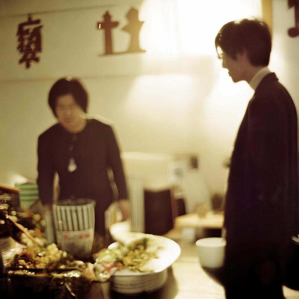 操操操日日日背后隱藏著怎樣的多維世界？