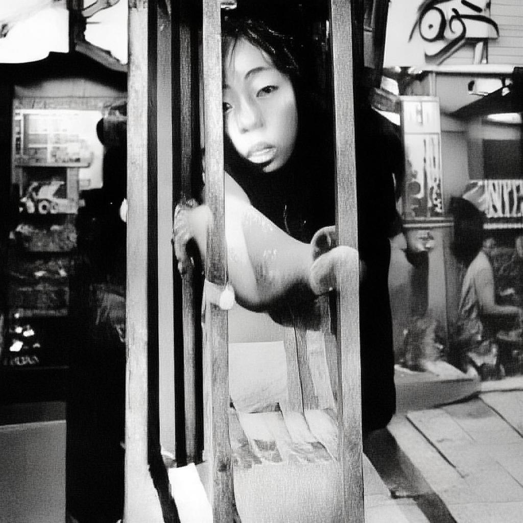 問道手游召回商店藏在哪里？手把手教你快速找到并解鎖福利！，既保持了疑問句式吸引點(diǎn)擊，又通過手把手快速福利等關(guān)鍵詞強(qiáng)化實(shí)用性，比原標(biāo)題更緊湊且有行動引導(dǎo)力?？筛鶕?jù)具體內(nèi)容替換福利為召回獎勵限定道具等更精確的福利描述。