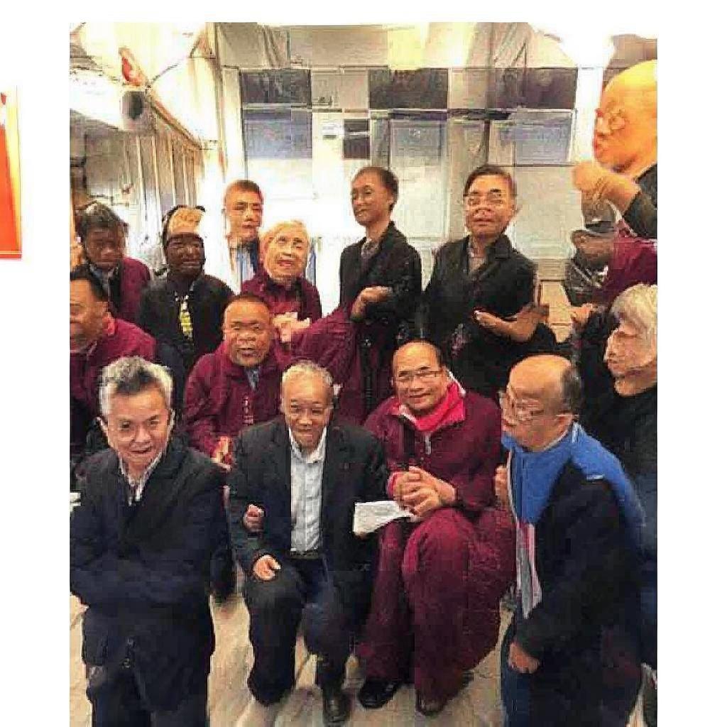 夢幻誅仙手游竟然不支持語音？這三大真實原因讓玩家炸鍋了！，解析，，- 用竟然制造意外感，強化點擊欲，- 三大真實原因承諾具體價值，吸引探究心理，- 玩家炸鍋營造沖突感，激發(fā)圍觀興趣
