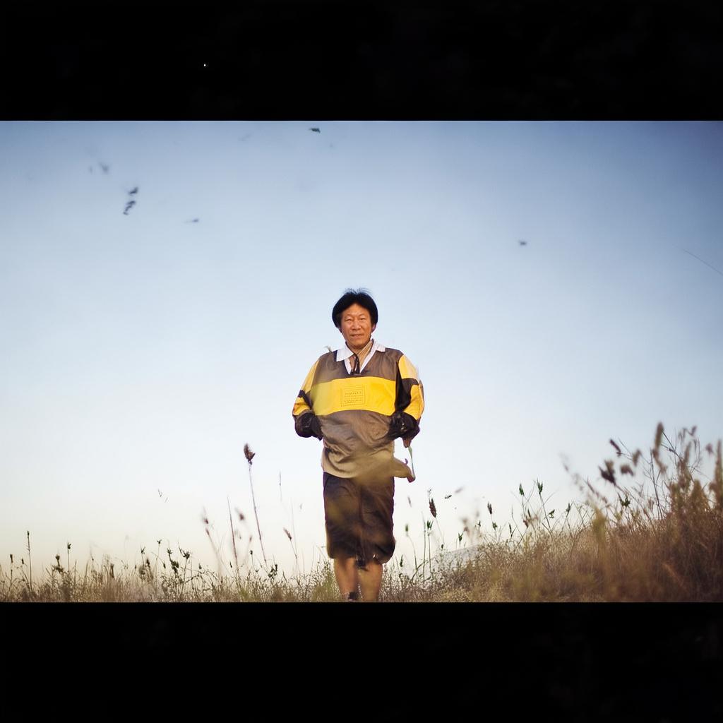 光明大陸如何靠品質(zhì)+運(yùn)營逆襲？揭秘手游流量暴漲的真相！，采用疑問句式，直接指出用戶可能關(guān)心的核心問題（如何做到的），同時(shí)使用逆襲揭秘等詞增加吸引力，暗示內(nèi)容有獨(dú)家分析，能有效引發(fā)玩家和行業(yè)人群的好奇心。