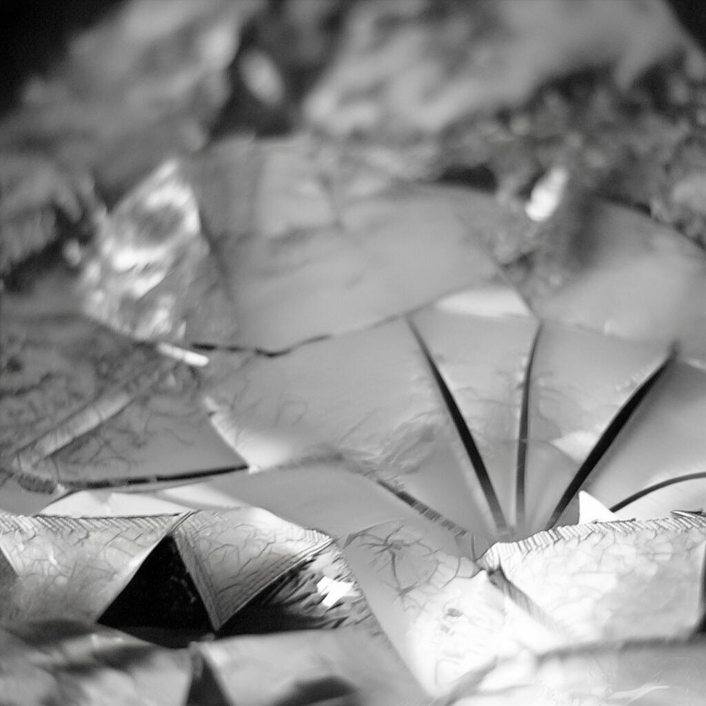 還在為彈彈堂符號發(fā)愁？一招教你打出炫酷特效字！，（解析，用痛點(diǎn)提問+利益承諾，加入[游戲名]增加精準(zhǔn)性，炫酷特效字制造畫面感，問號引發(fā)好奇，嘆號強(qiáng)化效果，符合15-25字區(qū)間）