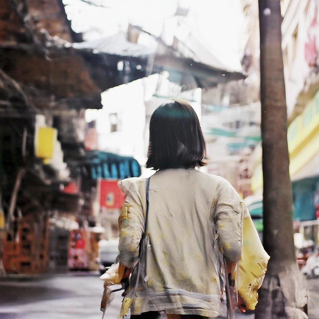一女多夫生活揭秘：她如何平衡多重關(guān)系？幸福秘訣何在？
